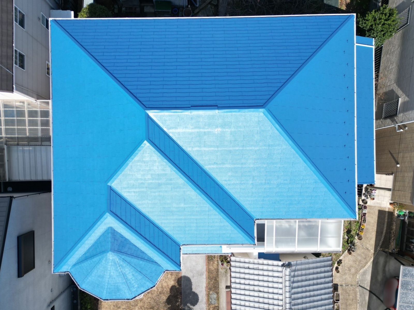 和泉市W様邸施工後屋根
